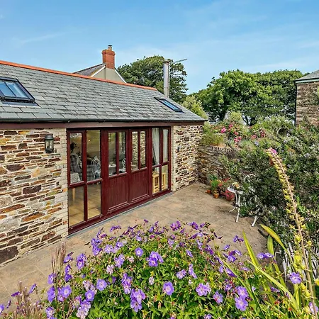 Holiday home 1 Bed In Padstow 75735